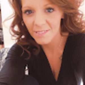 Meet your Posher, Toni-lou